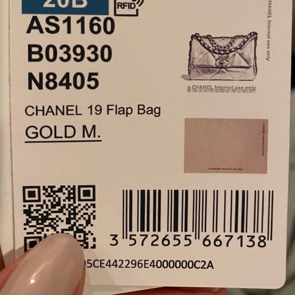 ❌SOLD❌ Chanel Goatskin Chanel 19 Flap Bag in Beige - Picture 8 of 8